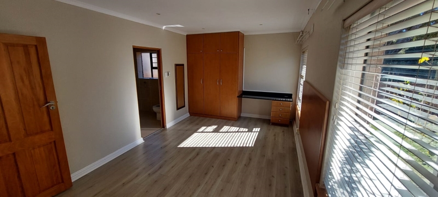 5 Bedroom Property for Sale in Ferreira Town Eastern Cape
